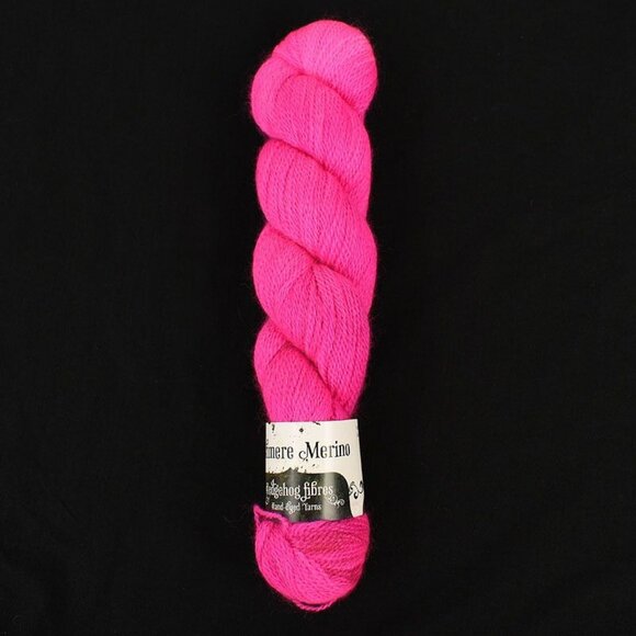 Hedgehog Fibres Cashmere Merino Yarn Hand-Dyed Cashmere Merino Jelly Color - Picture 1 of 4